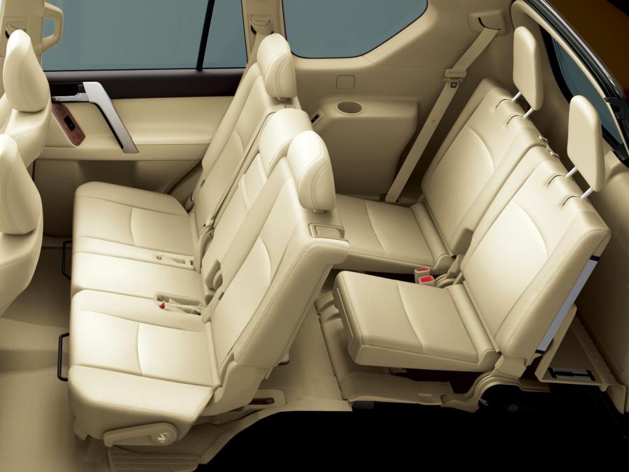 Toyota Land Cruiser Prado 2013 года  (JP) (фото 6 из 12)